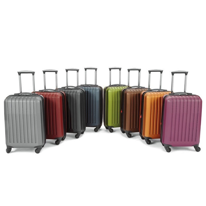Brookstone Dash 20" 4-wheel Expandable Carry-on | Practical Travel Gear 