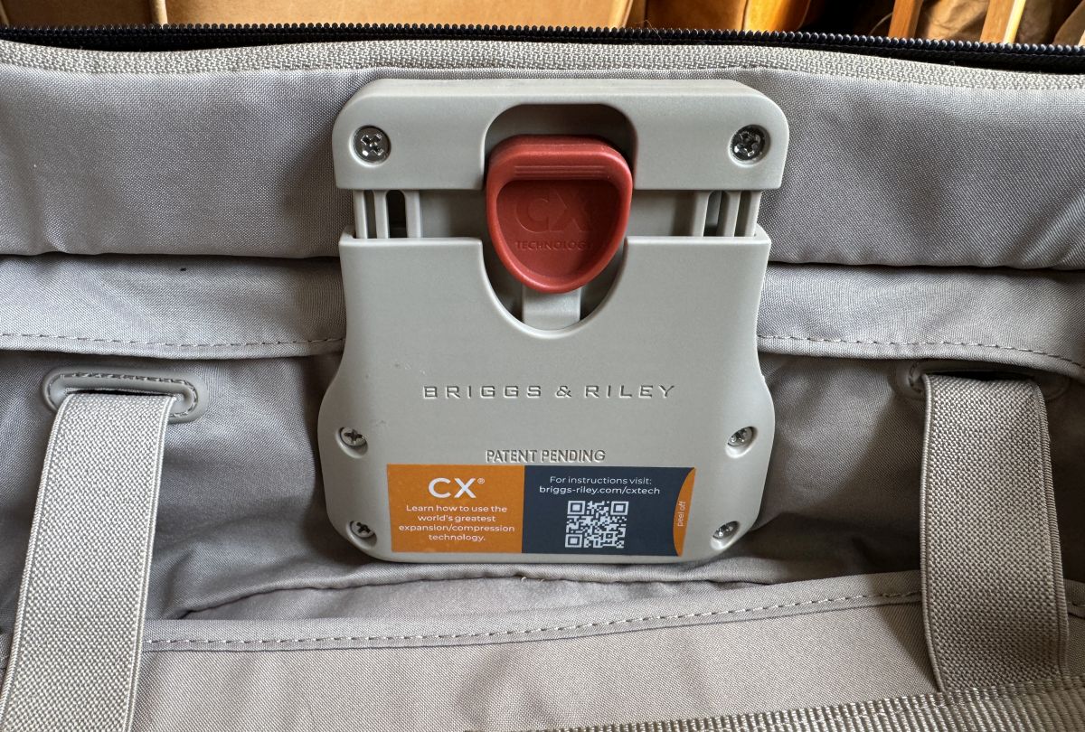 Brigs &amp; Riley CX Tech roller bag 