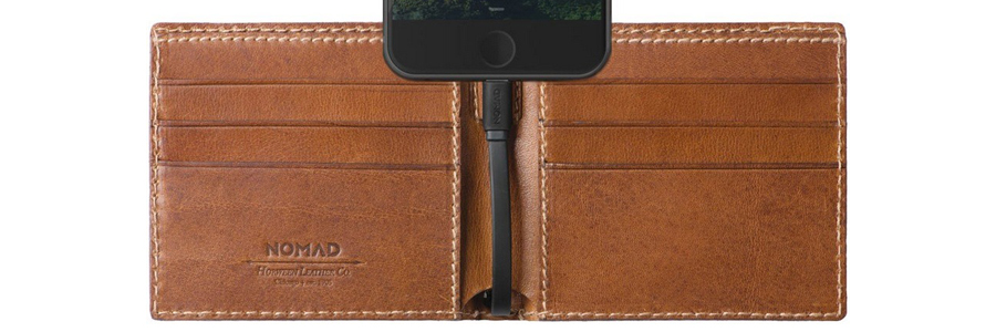 Nomad Bi-fold Leather Charging Wallet